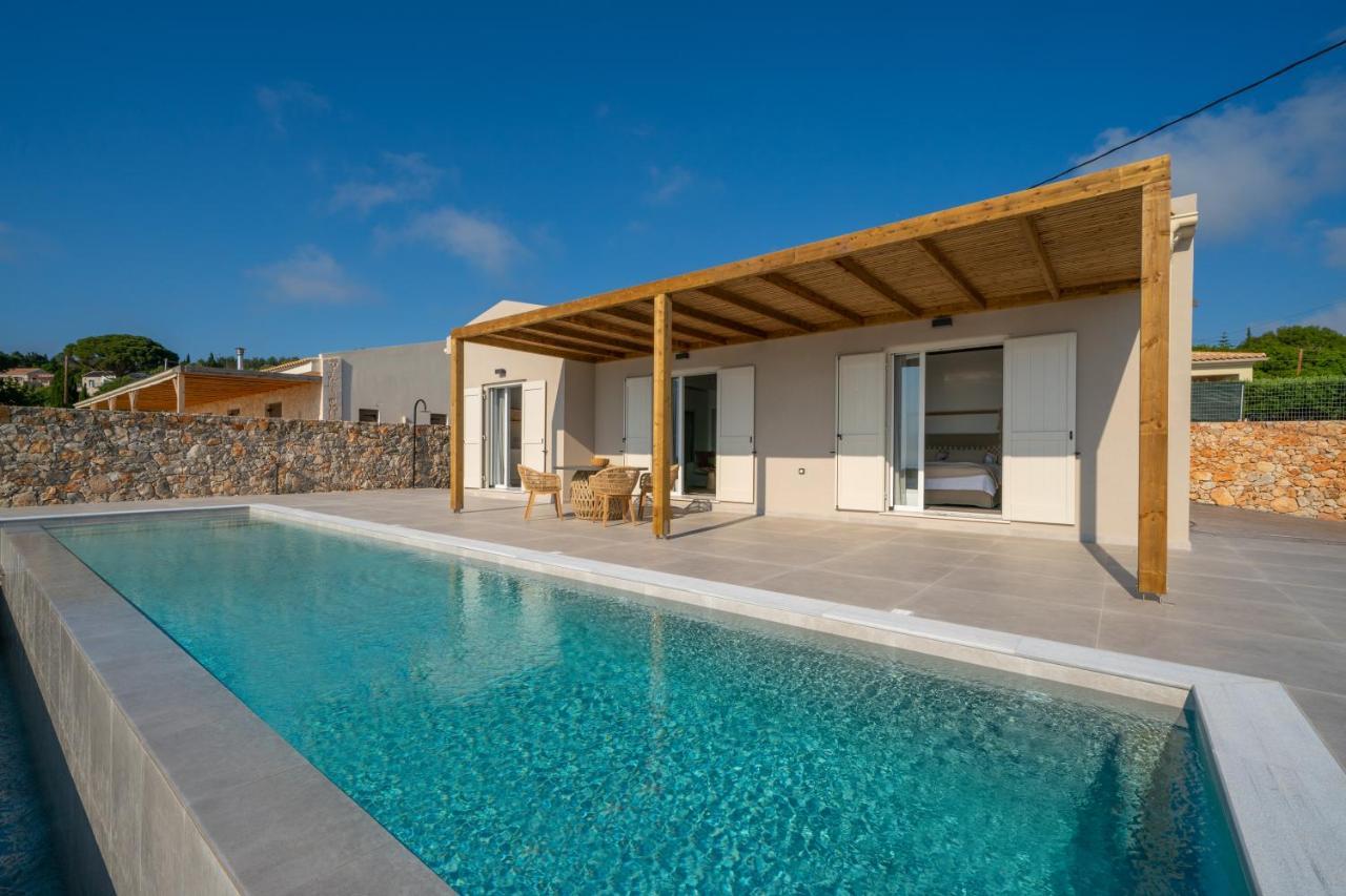 Summer Breeze Villa Tzamarelata Экстерьер фото