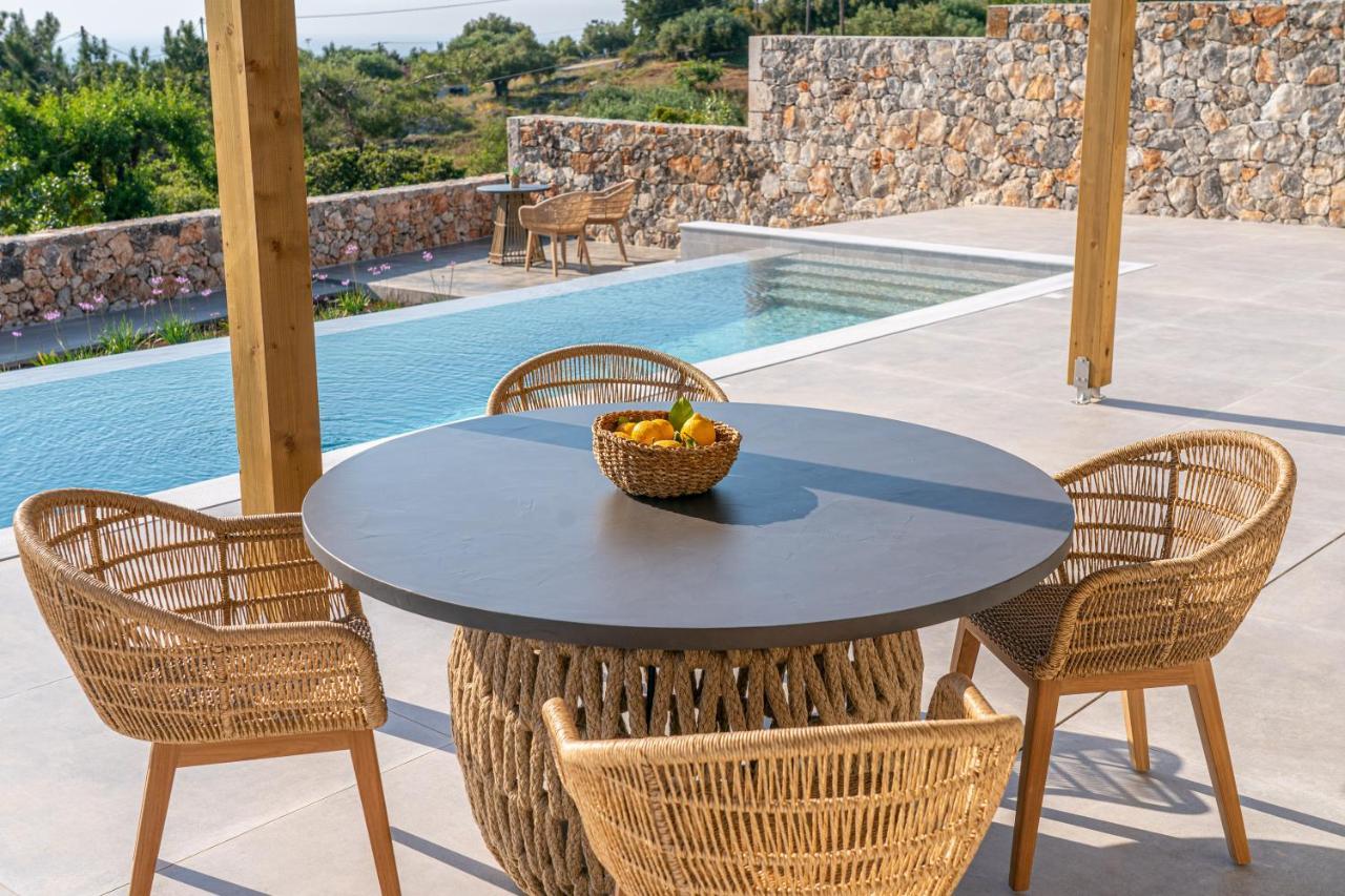 Summer Breeze Villa Tzamarelata Экстерьер фото
